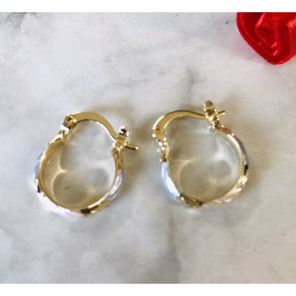 Gold Filled 14k Oro Laminado 15mm Small Hoop Diamond Cutting Finish Tricolor - Picture 2 of 3